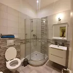 In Ii. شقة